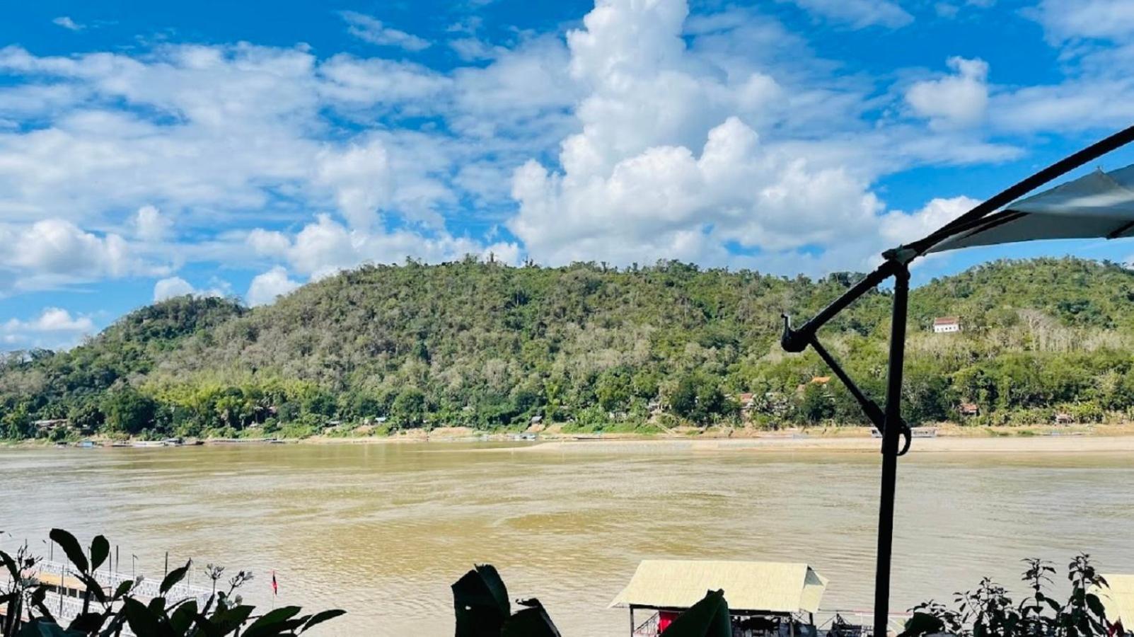 Villa Phonethip Mekong Riverside Λουάνγκ Πραμπάνγκ Εξωτερικό φωτογραφία