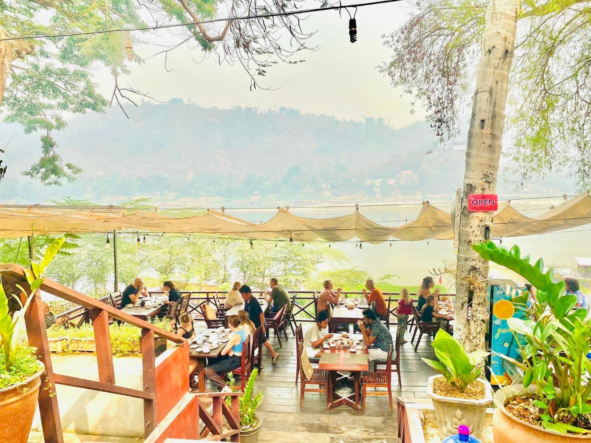 Villa Phonethip Mekong Riverside Λουάνγκ Πραμπάνγκ Εξωτερικό φωτογραφία