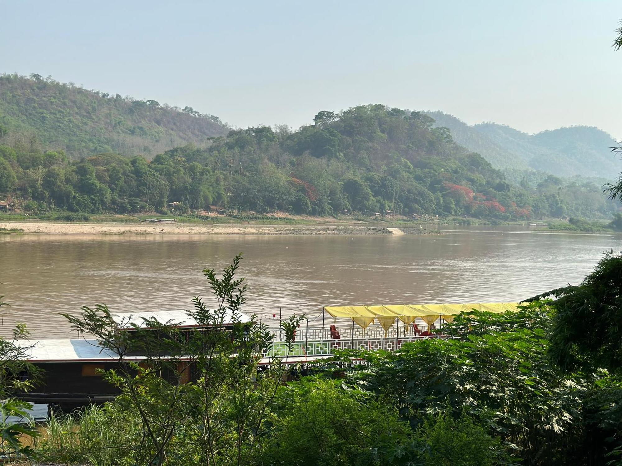 Villa Phonethip Mekong Riverside Λουάνγκ Πραμπάνγκ Εξωτερικό φωτογραφία