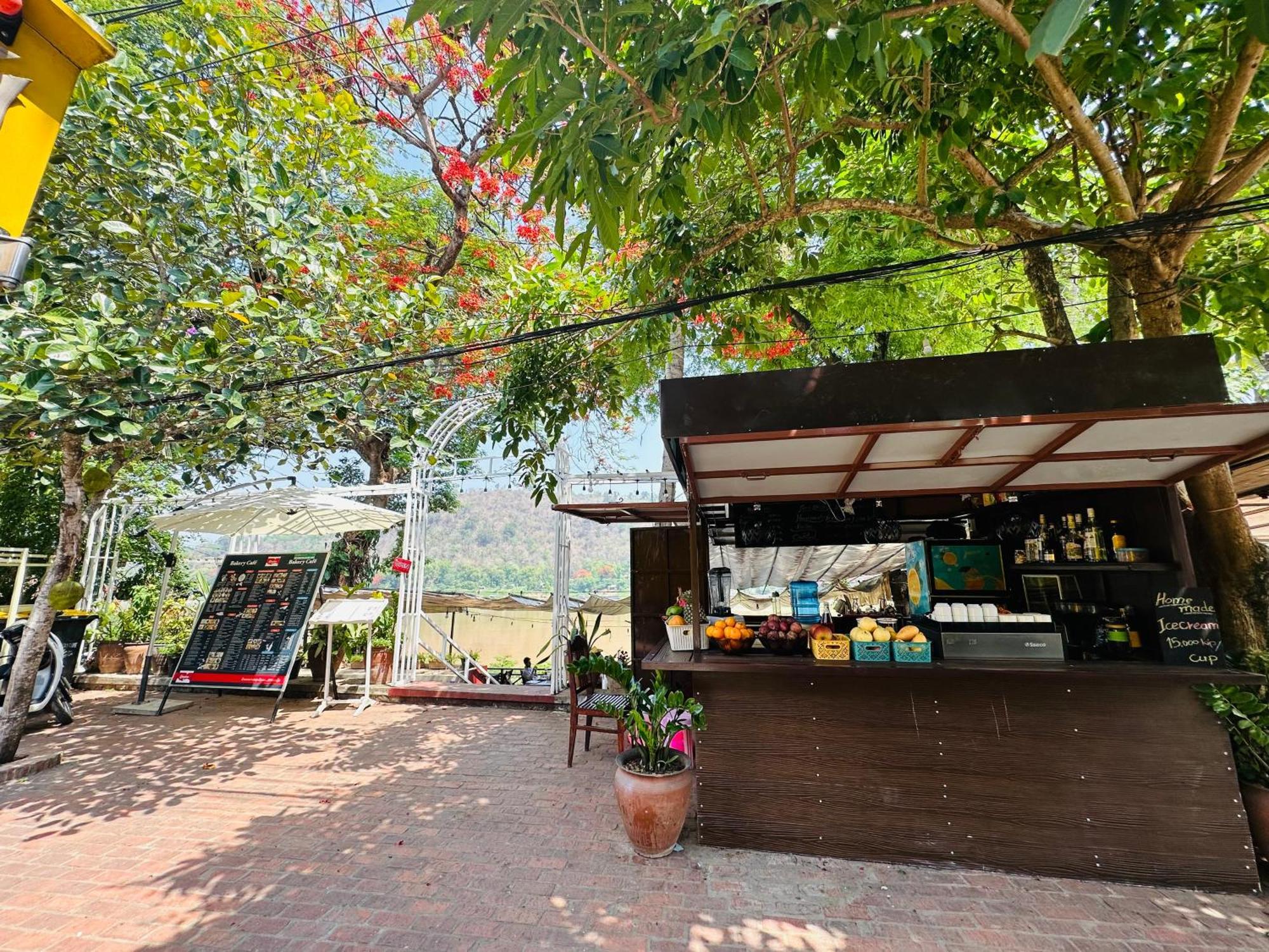 Villa Phonethip Mekong Riverside Λουάνγκ Πραμπάνγκ Εξωτερικό φωτογραφία