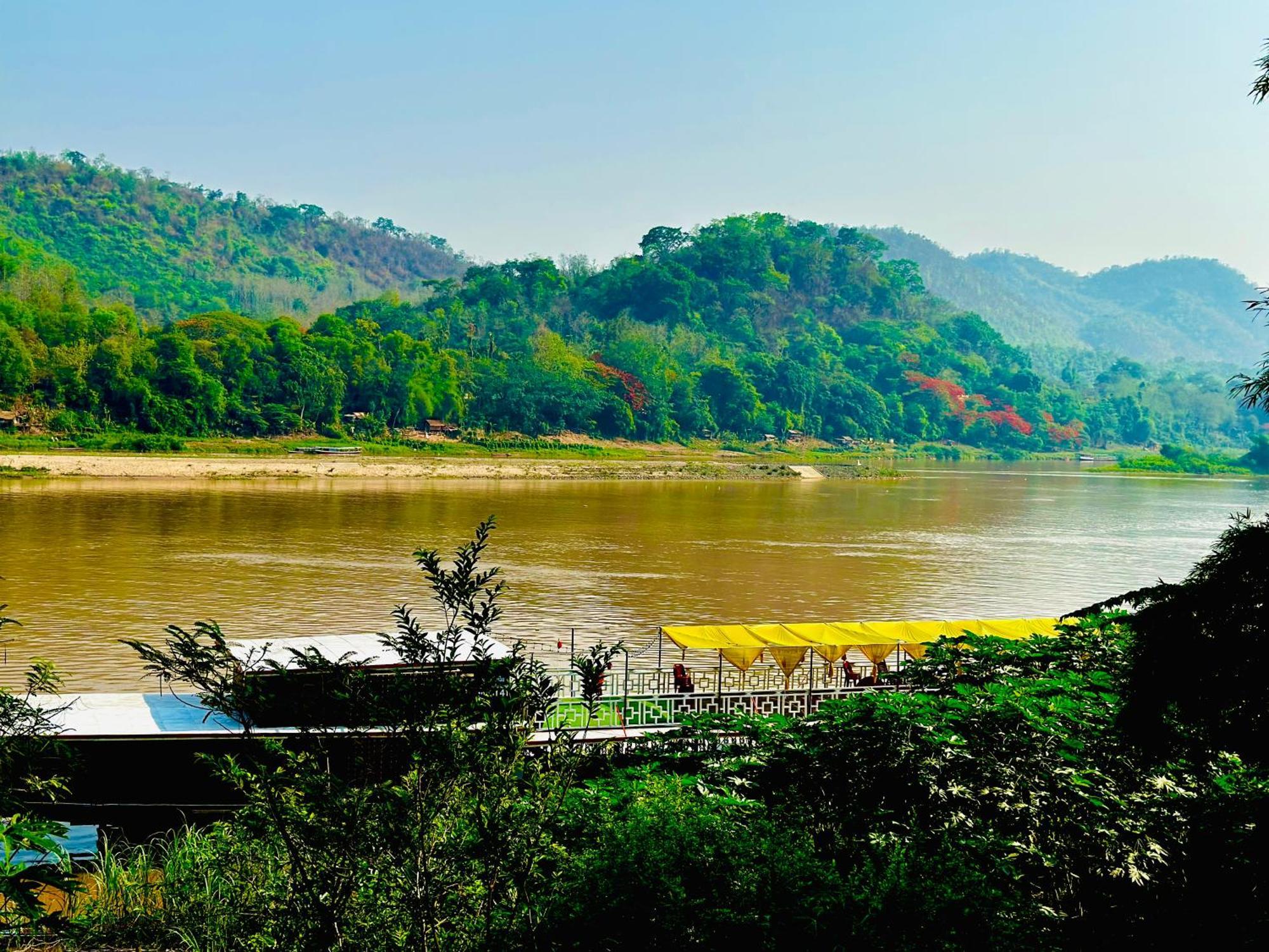 Villa Phonethip Mekong Riverside Λουάνγκ Πραμπάνγκ Εξωτερικό φωτογραφία